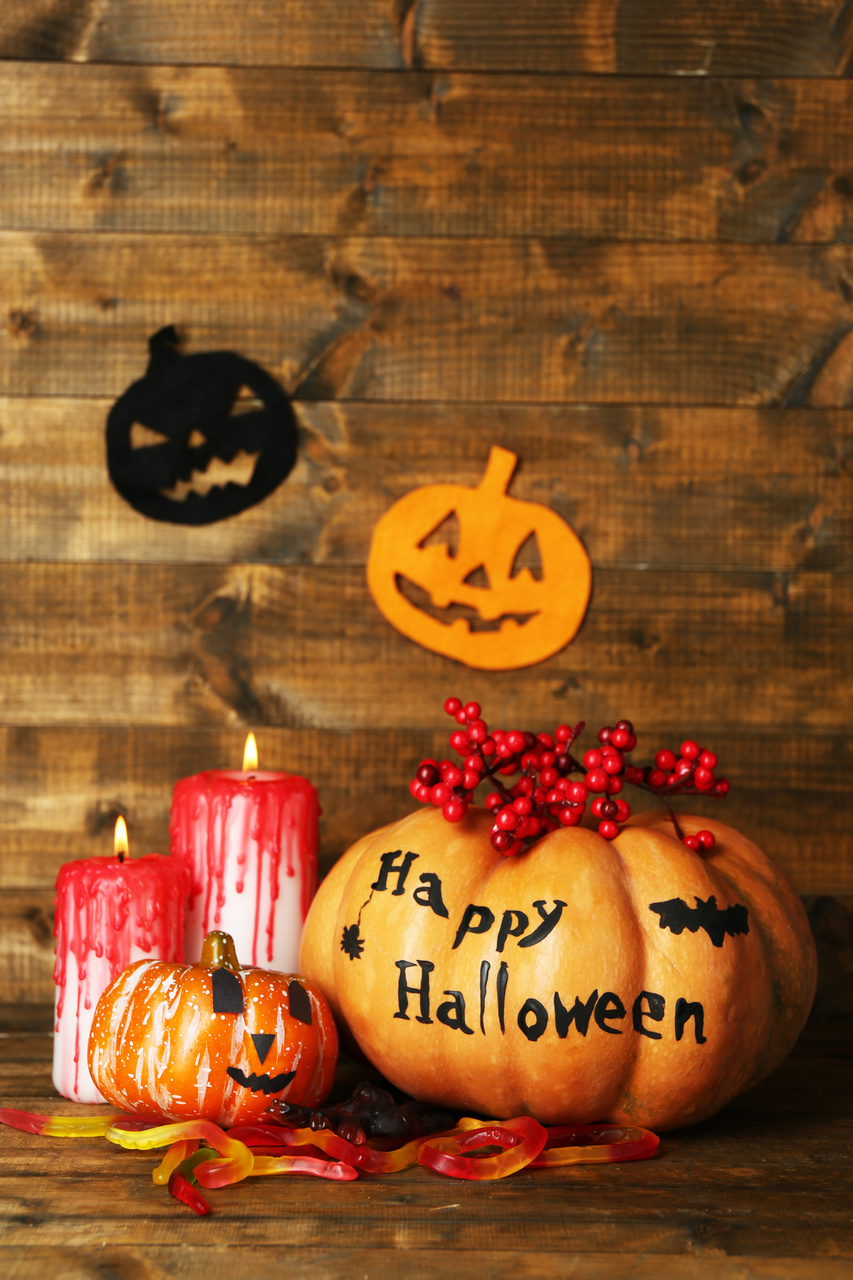 Frightful Halloween Tablescapes